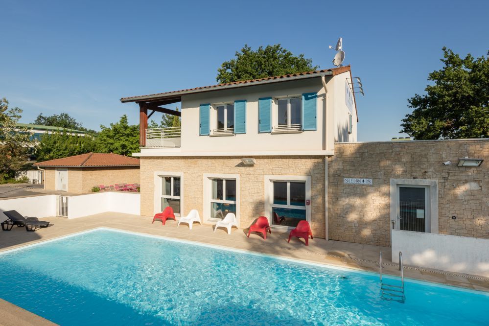 Garden & City - Swimming pool